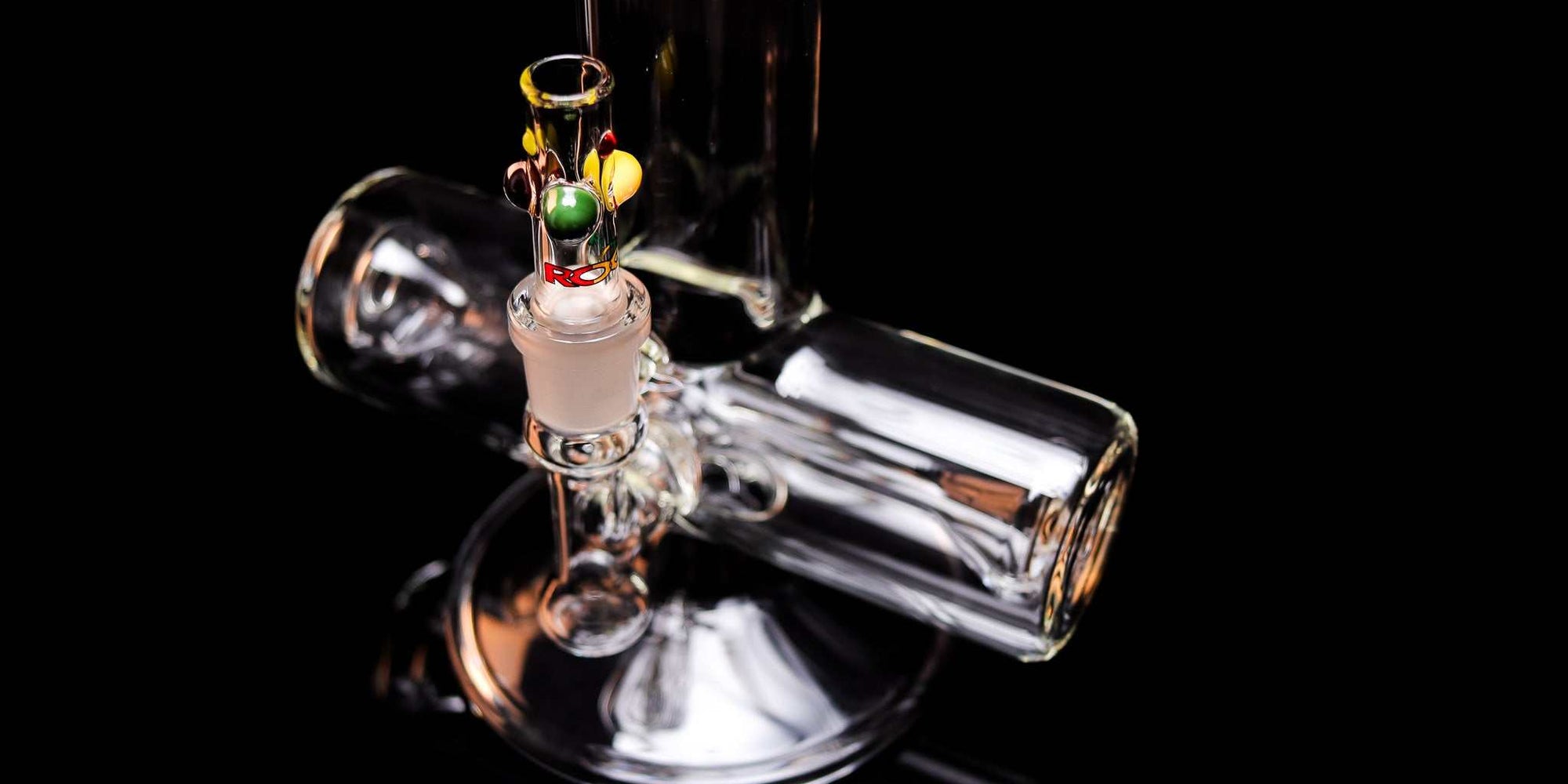 ROOR inline glass waterpipe on black